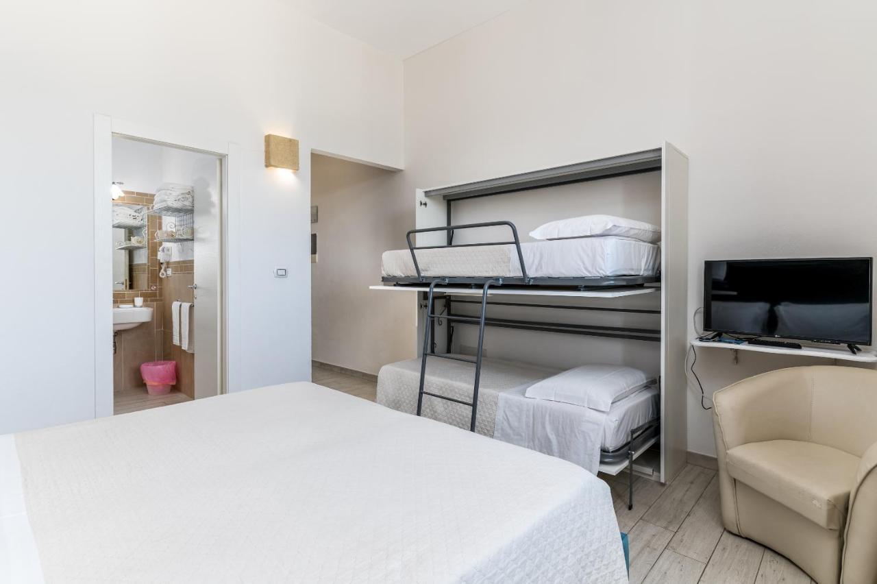 Hotel Reverse Torre Santa Sabina Exterior photo